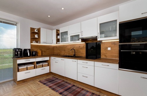 Buzsak Casa | Maravillosa casa de vacaciones privada para 5 personas con WIFI, TV y terraza