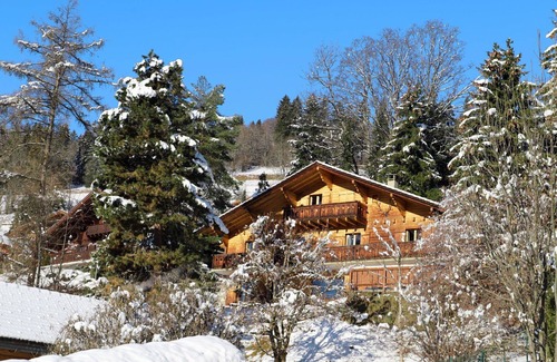 Chesieres Casa | Maravillosa casa de vacaciones privada para 12 personas con WIFI, balcón y aparcamiento