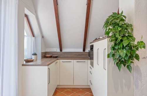 Svata Casa | Casa de vacaciones privada con WIFI, A/C, TV, terraza, mascotas permitida, vista panorámica