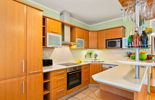Dolni Chabry Villa | Preciosa casa de vacaciones privada con piscina privada, WIFI, TV, terraza y aparcamiento