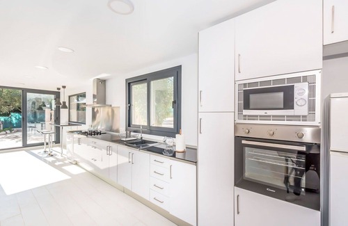 Lloseta Casa | Casa de vacaciones privada con WIFI, A/C, piscina privada, TV, patio, vista panorámica