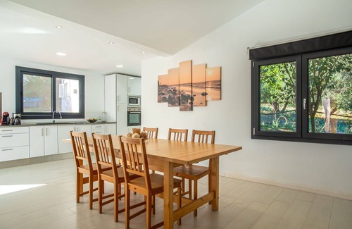 Lloseta Casa | Casa de vacaciones privada con WIFI, A/C, piscina privada, TV, patio, vista panorámica