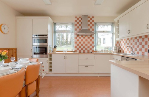 Maybole Casa | Estupenda casa de vacaciones privada con WIFI, TV, mascotas permitida y vista panorámica