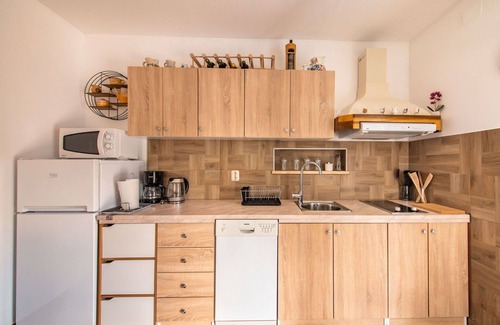 Stifanici Casa | Maravillosa casa de vacaciones privada con WIFI, A/C, piscina privada, TV, terraza, aparcamiento