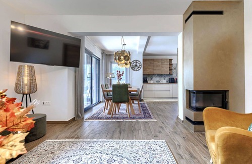 Topid Casa | Maravillosa casa de vacaciones privada con A/C, WIFI, piscina privada, TV, terraza y aparcamiento