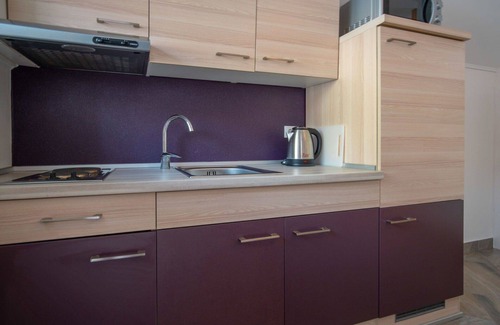 Veli Brgud Casa | Maravillosa casa de vacaciones privada con A/C, WIFI, piscina privada, TV, terraza y aparcamiento