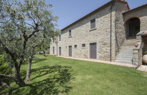 Camucia Villa | Casa de vacaciones privada con WIFI, A/C, piscina privada, TV, terraza, vista panorámica