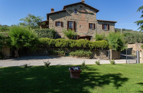 Camucia Villa | Casa de vacaciones privada con piscina privada, WIFI, A/C, TV, terraza, vista panorámica
