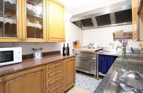 Lamon Casa | Wonderful private villa for 5 people with WIFI, patio, pets allowed and panoramic view
