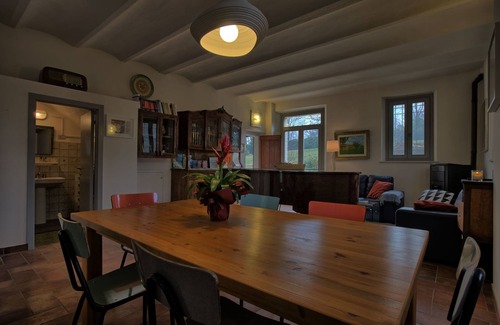 Ostra Villa | Casa de vacaciones privada con WIFI, piscina privada, A/C, TV, patio, vista panorámica