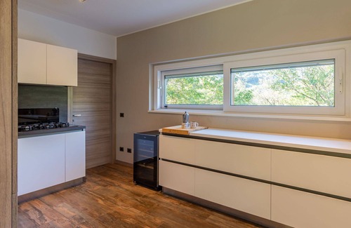 Sorico Casa | Estupenda casa de vacaciones privada para 8 personas con WIFI, TV, terraza y mascotas permitida