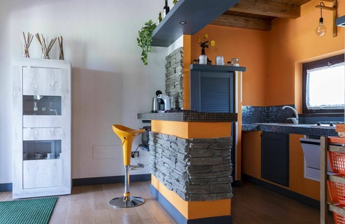 Sutri Villa | Casa de vacaciones privada con A/C, piscina privada, WIFI, TV, terraza, vista panorámica