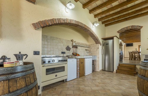 Tribogna Villa | Casa de vacaciones privada con A/C, piscina privada, internet, TV, terraza, vista panorámica