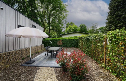 Susteren Casa | Preciosa casa de vacaciones privada para 4 personas con piscina, WIFI, TV y terraza