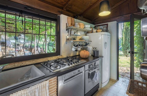 Nepi Casa | Casa de vacaciones privada con WIFI, A/C, piscina privada, TV, patio, vista panorámica
