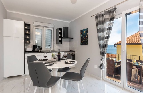 Ravni Casa | Wonderful Sea View - Holiday Home Alis