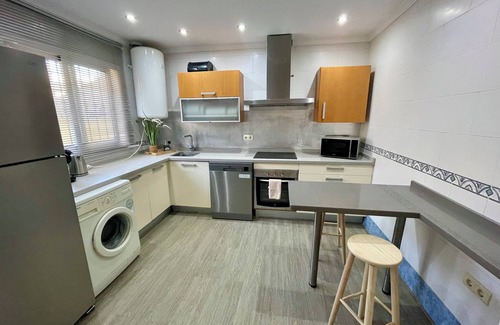 Urbanización Puerto de Estepona Casa | MARAVILLOSA ADOSADA JUNTO A LA PLAYA
