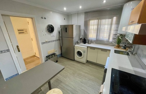Urbanización Puerto de Estepona Casa | MARAVILLOSA ADOSADA JUNTO A LA PLAYA