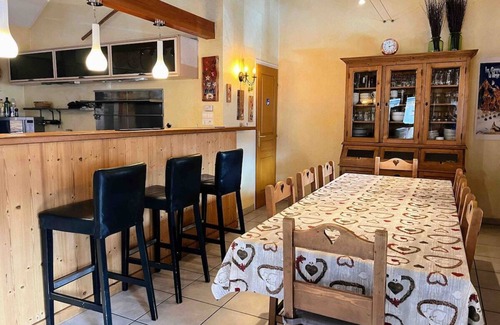 Le Bourg-d'Oisans Casa | WONDERFUL SPACIOUS CHALET IN BOURG D’OISANS - SLEEPS 10(*supplement available up to 16)