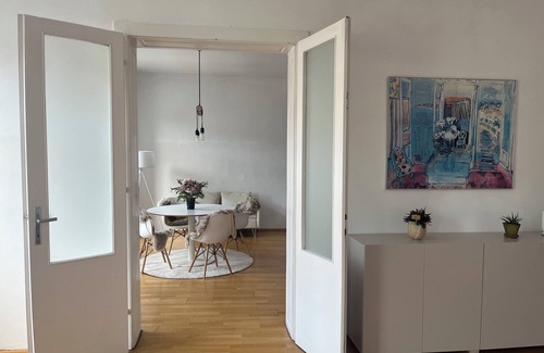 Mariahilf Apartamento | Wonderful spacious (130m2) apartment next to Naschmarkt, 5 min to Karlsplatz
