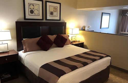 Killeen Hotel | Wonderful Vacation Stay! 1 Cozy Unit and Pool.