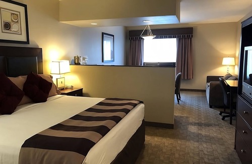 Killeen Hotel | Wonderful Vacation Stay! 1 Cozy Unit and Pool.