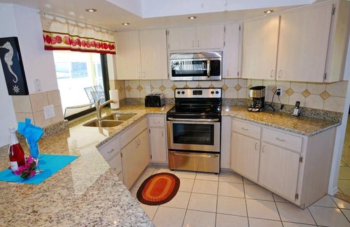 Fort Myers Villa | Gran vista, ubicada en un amplio canal, gran piscina y terraza, excelente ubicación