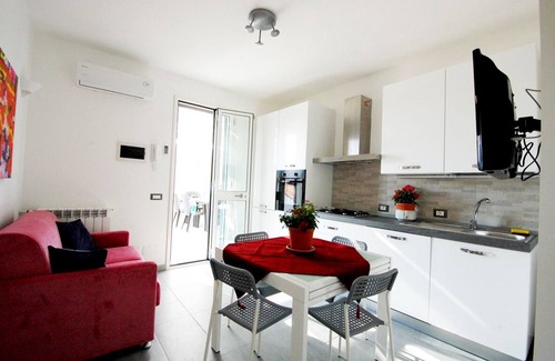 Piane Vecchie Villa | maravillosa villa a pocos pasos del mar con terraza y jardín, capacidad para 6
