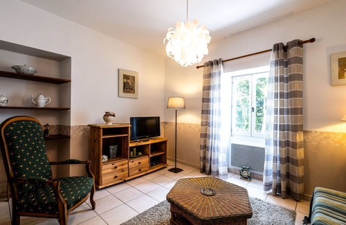 Saint-Dezery Casa | Wonderful villa for 6 people with WIFI, TV, terrace and pets allowed