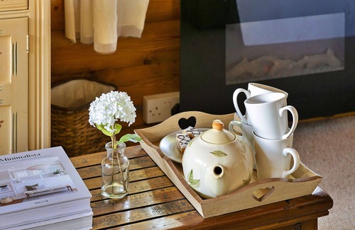 Bronaber Casa | Estupenda casa de vacaciones para 4 personas con WIFI, balcón y mascotas permitida