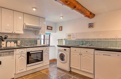 South Cheriton Casa | Maravillosa casa de vacaciones para 4 personas con WIFI, TV, mascotas permitida y aparcamiento