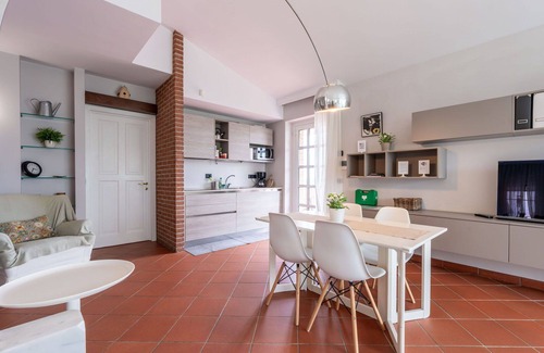Barolo Casa | Estupenda casa de vacaciones con WIFI, TV, terraza, vista panorámica y aparcamiento