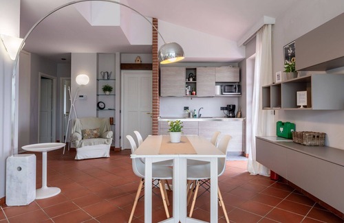 Barolo Casa | Estupenda casa de vacaciones con WIFI, TV, terraza, vista panorámica y aparcamiento