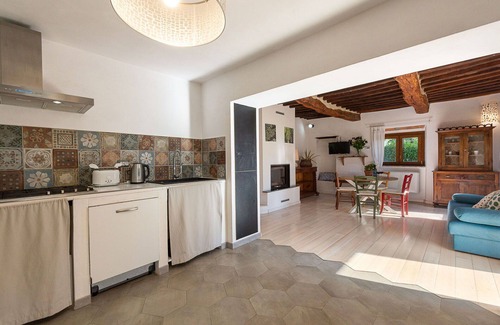Montieri Casa | Preciosa casa de vacaciones con piscina privada, A/C, WIFI, TV, patio y mascotas permitida