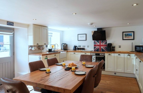 Kingsand Casa | Wonderful villa for 6 guests with WIFI, terrace and pets allowed