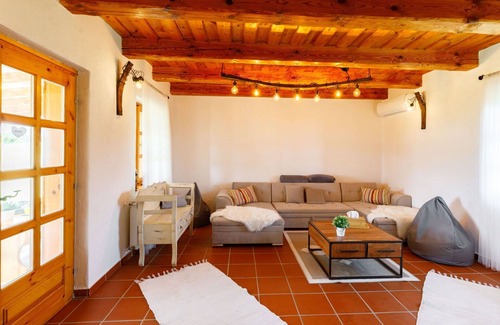 Badacsonyors Casa | Wonderful villa for 6 guests with A/C, WIFI and TV