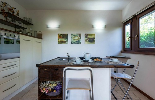 Delebio Casa | Casa de vacaciones con WIFI, piscina privada, TV, patio, mascotas permitida, aparcamiento