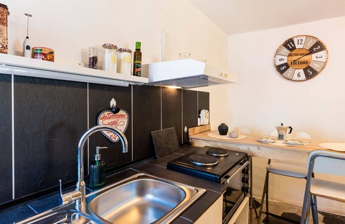 Badalucco Casa | Preciosa casa de vacaciones para 3 personas con terraza