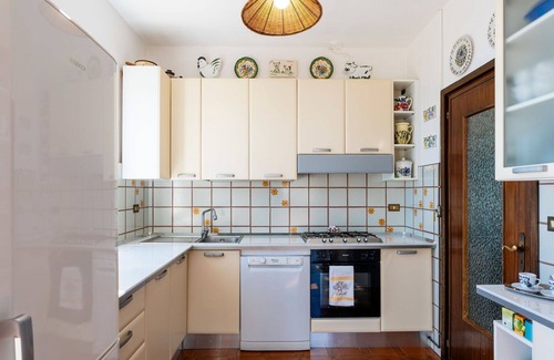 Ospedaletti Casa | Estupenda casa de vacaciones para 7 personas con piscina privada, WIFI, TV, terraza y aparcamiento