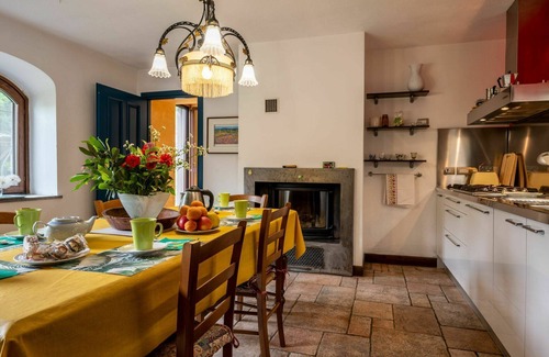 Cortazzone Casa | Preciosa casa de vacaciones con piscina privada, TV, patio, vista panorámica, aparcamiento