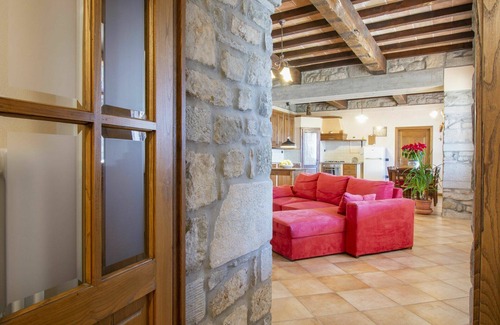 Caprignana Villa | Preciosa casa de vacaciones para 8 personas con WIFI, piscina privada, TV y patio