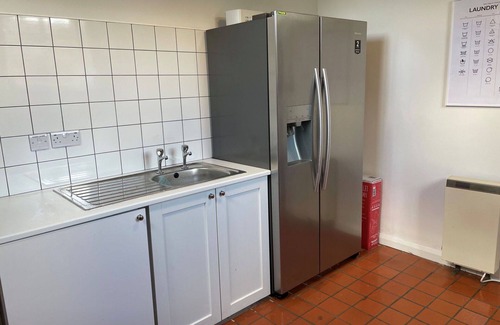 Dinas Mawddwy Casa | Estupenda casa de vacaciones con WIFI, bañera de hidromasaje, TV y mascotas permitida