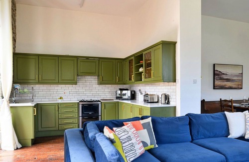 Dinas Mawddwy Casa | Estupenda casa de vacaciones con WIFI, bañera de hidromasaje, TV y mascotas permitida