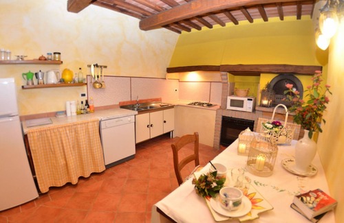 Massa e Cozzile Villa | Casa de vacaciones con internet, piscina privada, TV, patio, mascotas permitida, aparcamiento