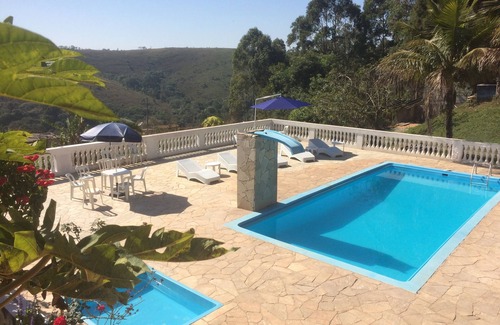 Itu Casa | Wonderful Villa w/ 2 Suites + 3 Bedrooms w/ Pool and Barbecue with Advance