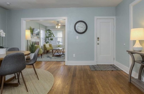 Central Hyde Park Apartamento | Wonderful Whereabouts: 1bd/1ba