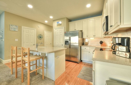 Rehoboth Beach Casa | Wonderfully Appointed Townhome Minutes From Both Historic Lewes and Rehoboth Beach