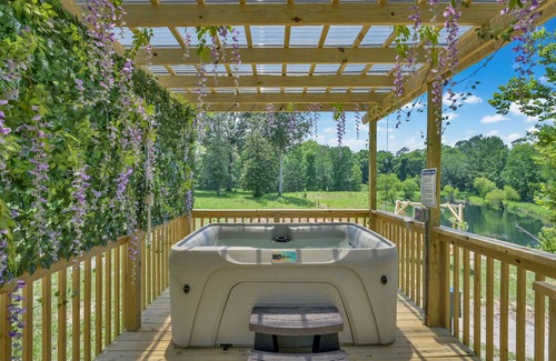 Coldspring Casa | Wonderland Glamping Geo Dome (Houston)