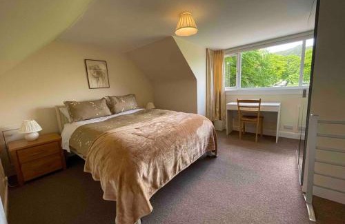 Peebles Casa | Wood Cottage