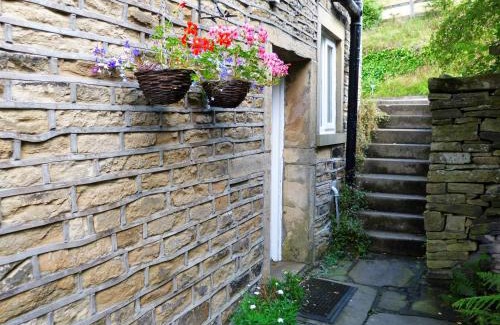 Ainley Top Casa | Wood End Cottage